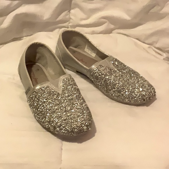 silver sparkly bobs